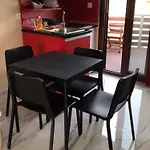 Apartamento Kypriotis Leonidas Sarti