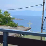 Apartamento Kypriotis Leonidas Sarti