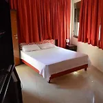 Apartamento Kypriotis Leonidas Sarti