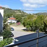 Apartamento Kypriotis Leonidas Sarti