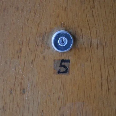 Daire Kypriotis Leonidas *