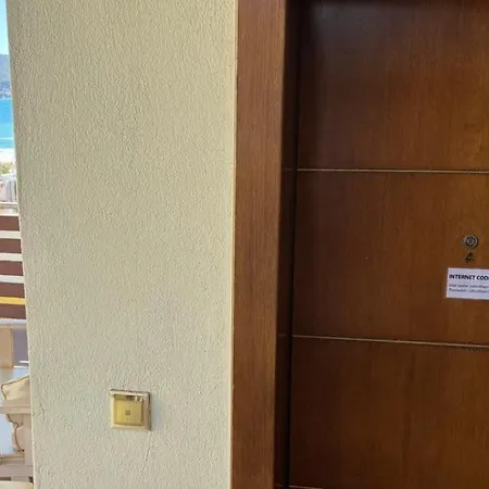 Kypriotis Leonidas Lejlighed Sarti