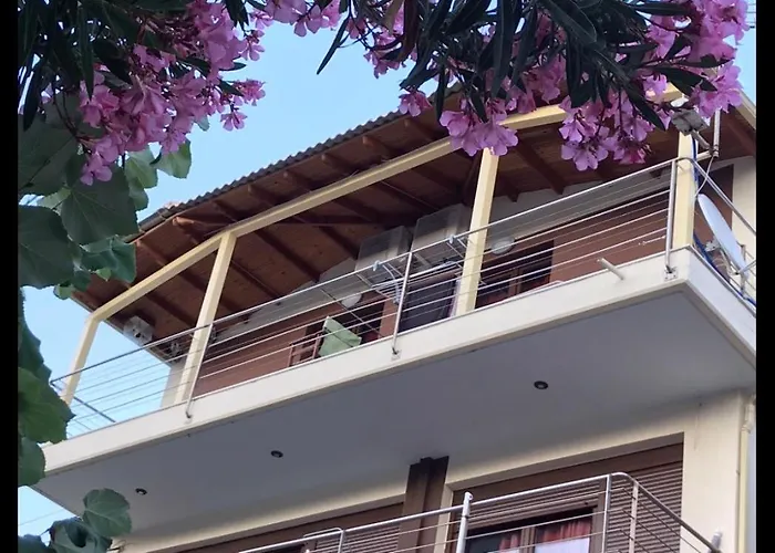 Kypriotis Leonidas Apartman Szárti
