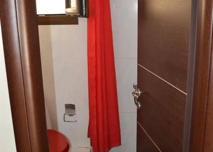 Kypriotis Leonidas Apartman Szárti