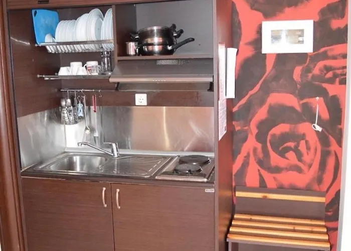 Apartman Kypriotis Leonidas Szárti