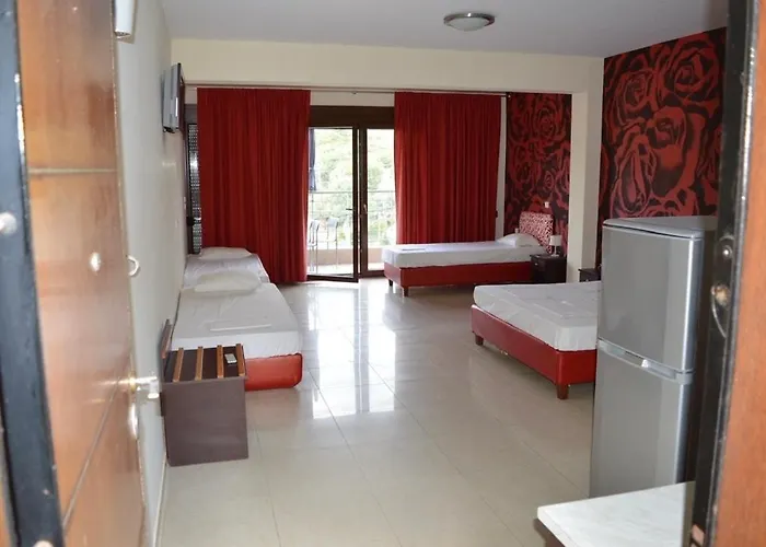 Kypriotis Leonidas Apartman Szárti