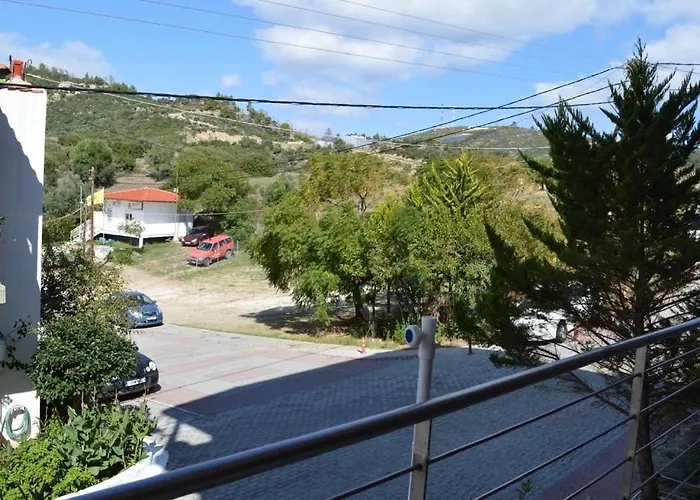 Kypriotis Leonidas Apartman Szárti
